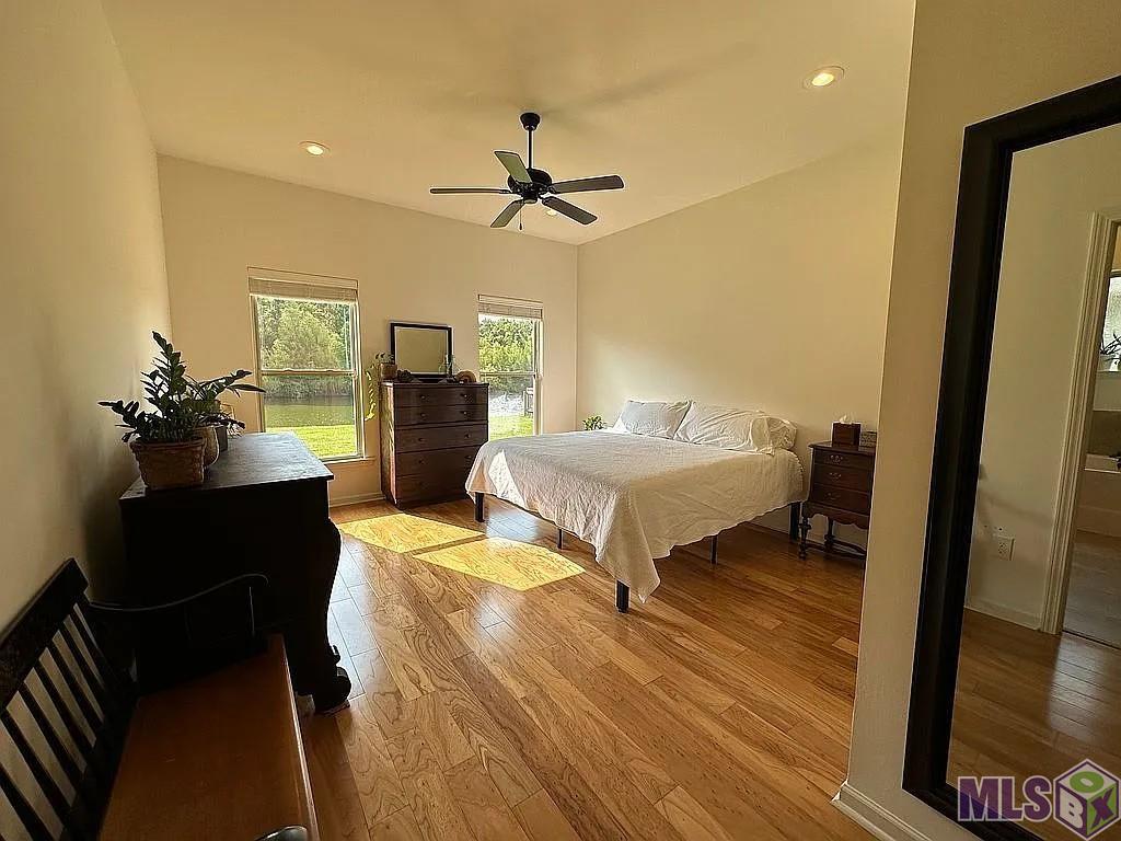 1042 Shadow Bluff Drive Baton Rouge, LA 70820 - Photo 3 of 25 Gallery Image 3