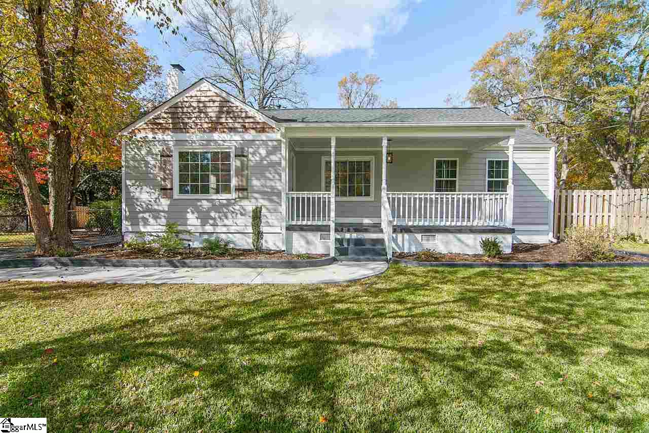 18 West Marion Road Greenville, SC 29617 - Photo 1 of 36 Gallery Image 1