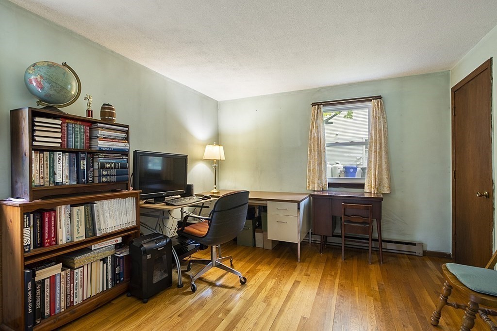 122 Walker Road Shirley, MA 01464 - Photo 24 of 35 Gallery Image 24
