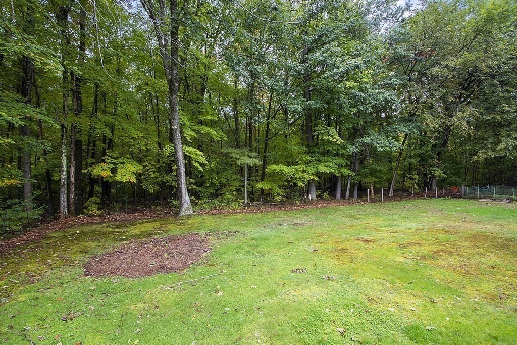122 Walker Road Shirley, MA 01464 - Photo 29 of 35 Gallery Image 29