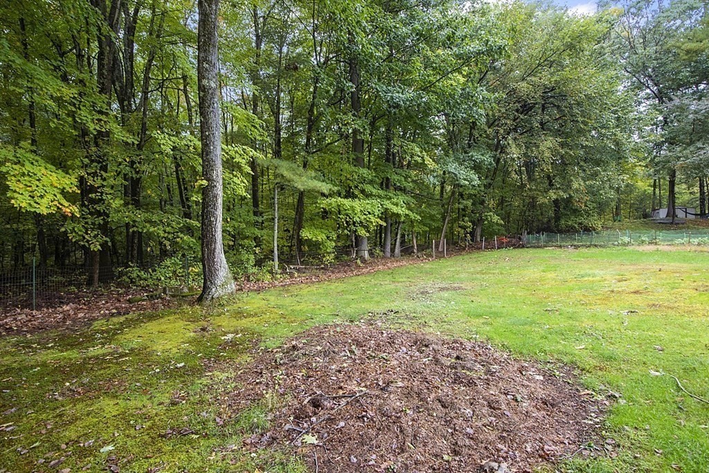 122 Walker Road Shirley, MA 01464 - Photo 30 of 35 Gallery Image 30