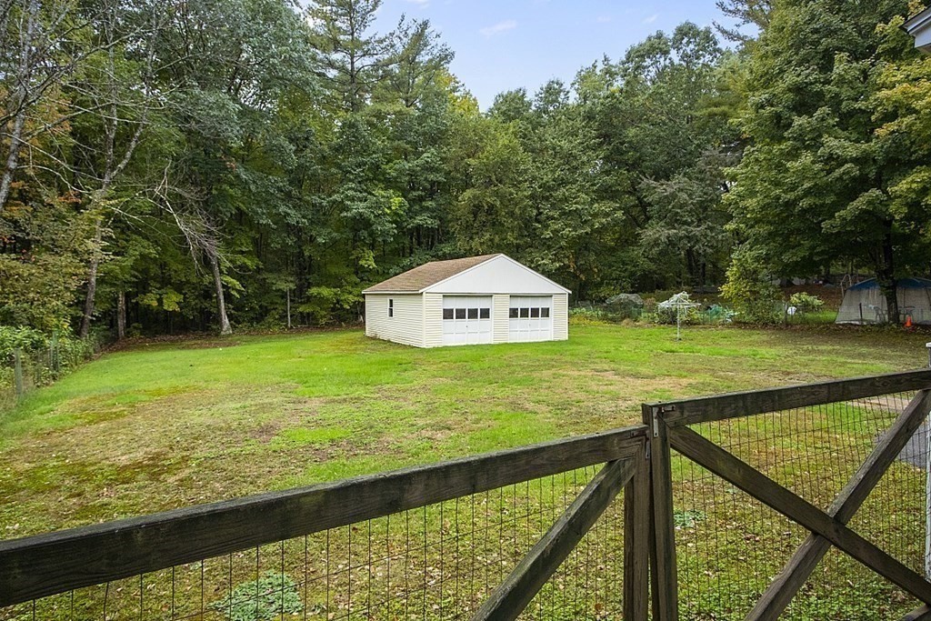 122 Walker Road Shirley, MA 01464 - Photo 31 of 35 Gallery Image 31