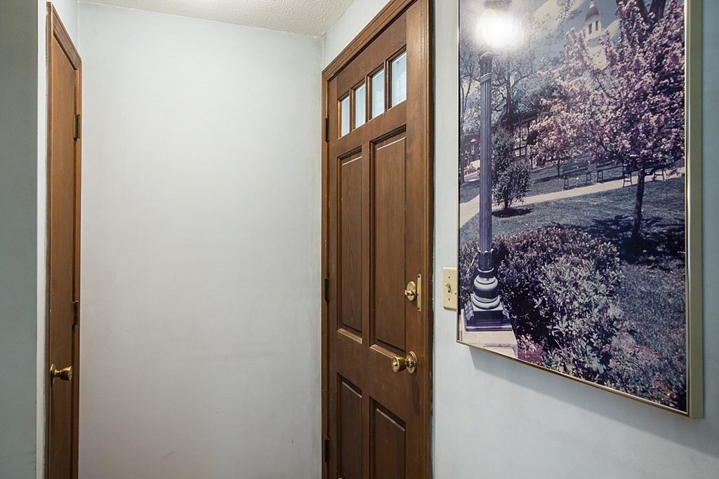 122 Walker Road Shirley, MA 01464 - Photo 10 of 35 Gallery Image 10