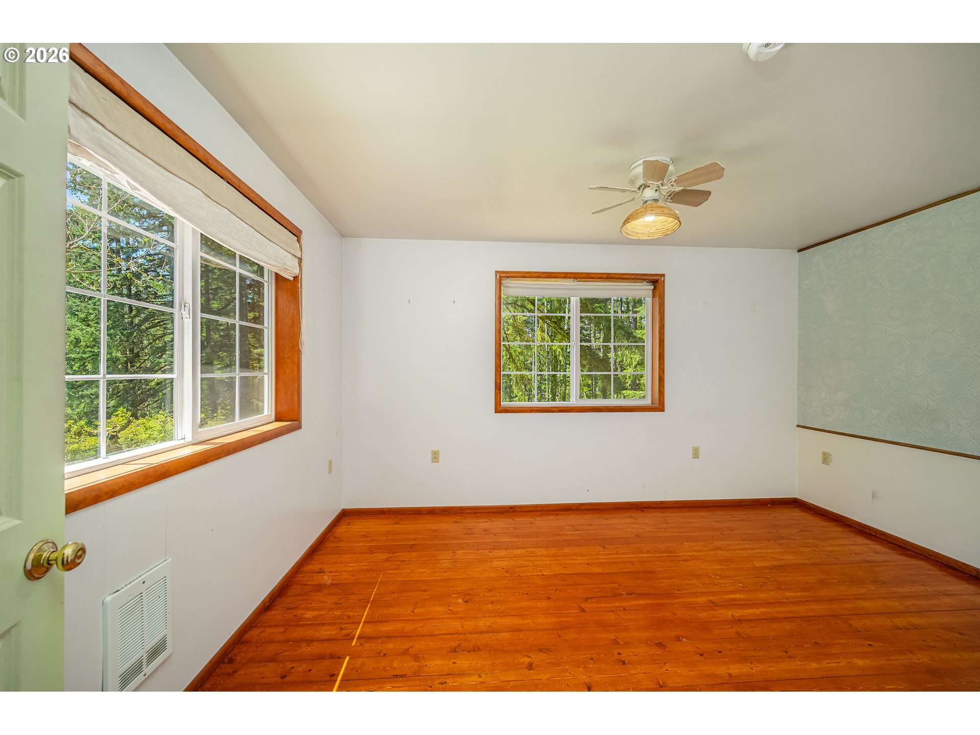 40168 Booth Kelly Road Springfield, OR 97478 - Photo 14 of 37