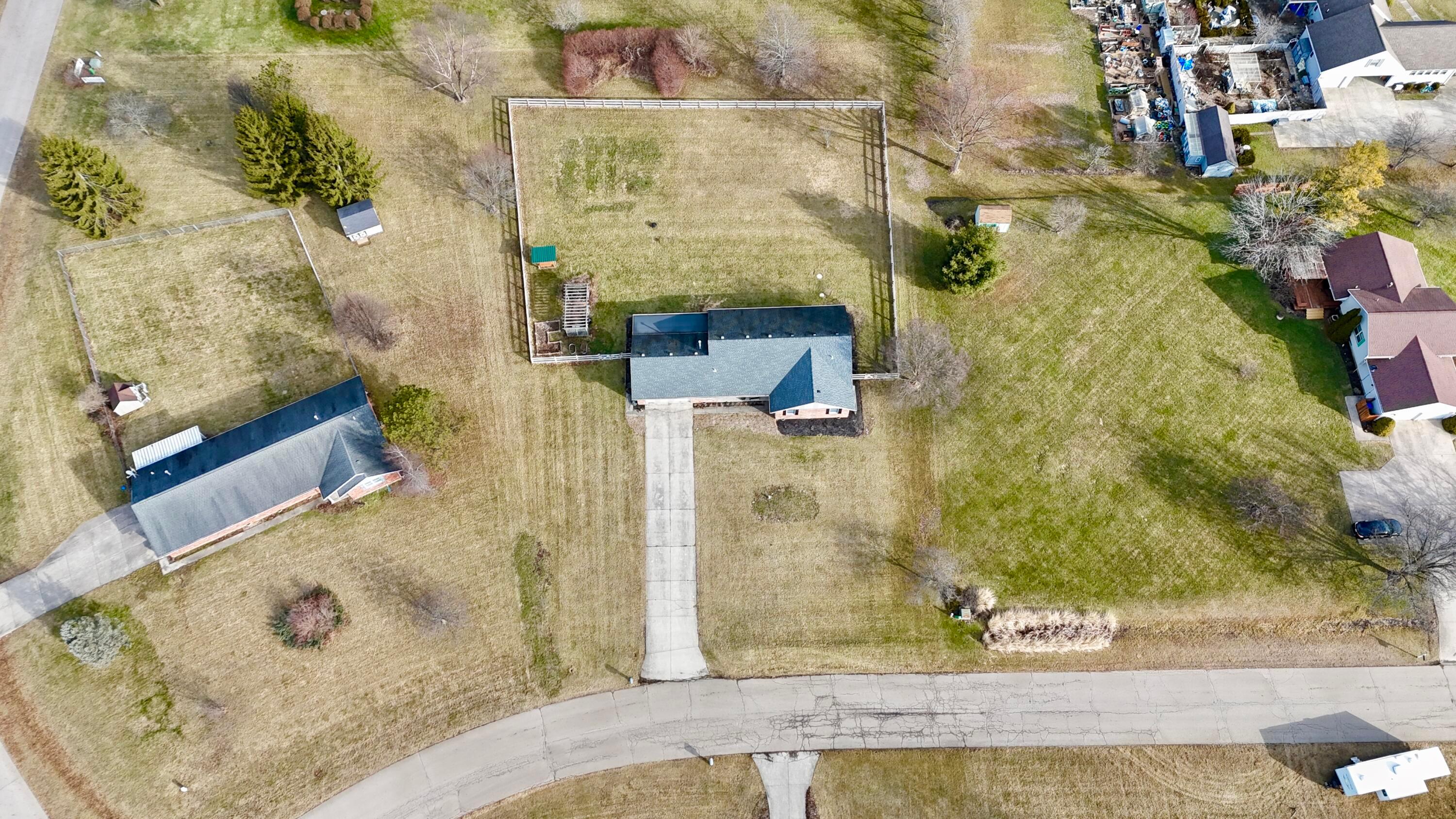 3460 Hanson Road Springfield, OH 45504 - Photo 4 of 47 DJI_20260226092950_0099_D