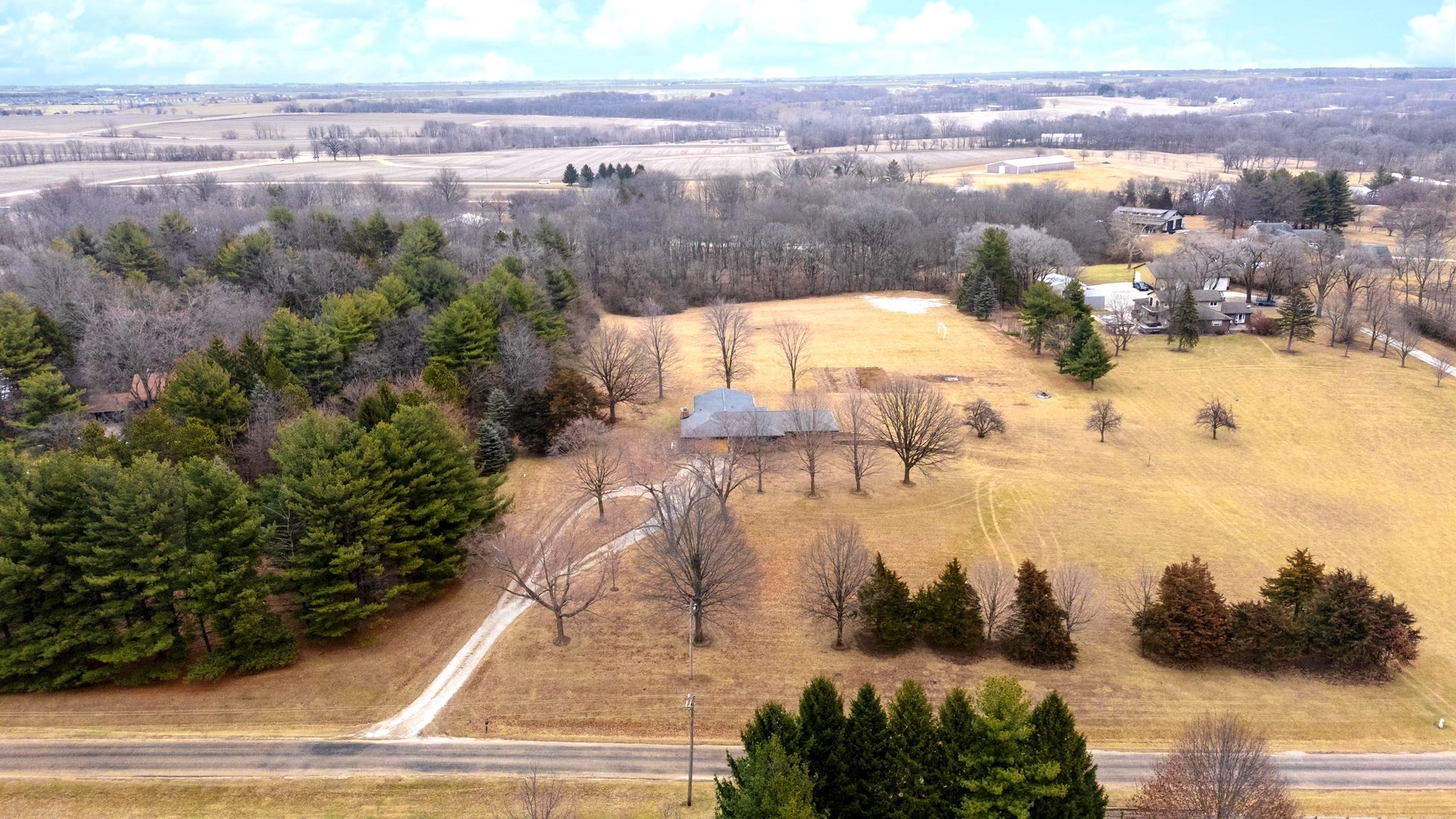 2804 Hendrix Drive Bloomington, IL 61704 - Photo 9 of 71 a view of a city