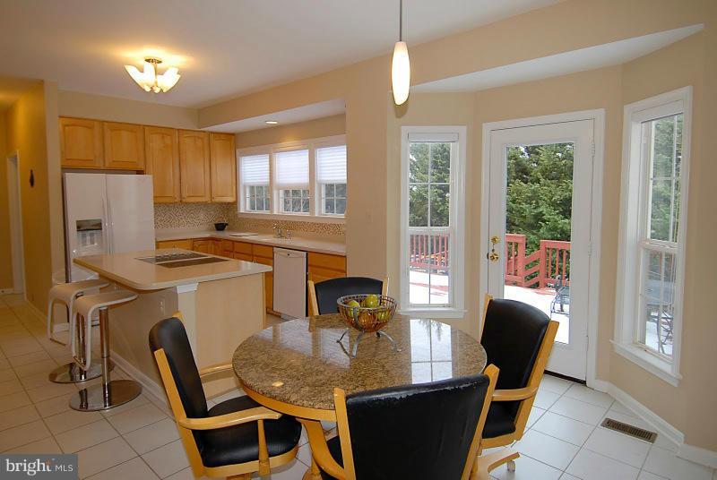 6398 True Lane Springfield, VA 22150 - Photo 13 of 30 Kitchen