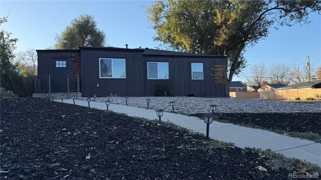 $549,900 | 1285 Roslyn Street, Denver, CO 80220