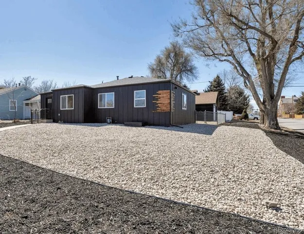 $549,900 | 1285 Roslyn Street, Denver, CO 80220