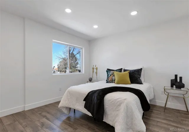 $549,900 | 1285 Roslyn Street, Denver, CO 80220