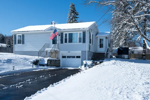 $244,900 | 387 Central Avenue, Lewiston, ME 04240