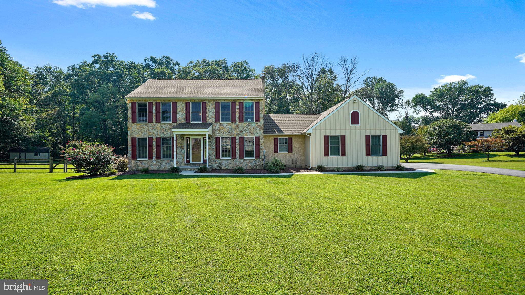 Welcome home to 1181 Chelsea Rd!