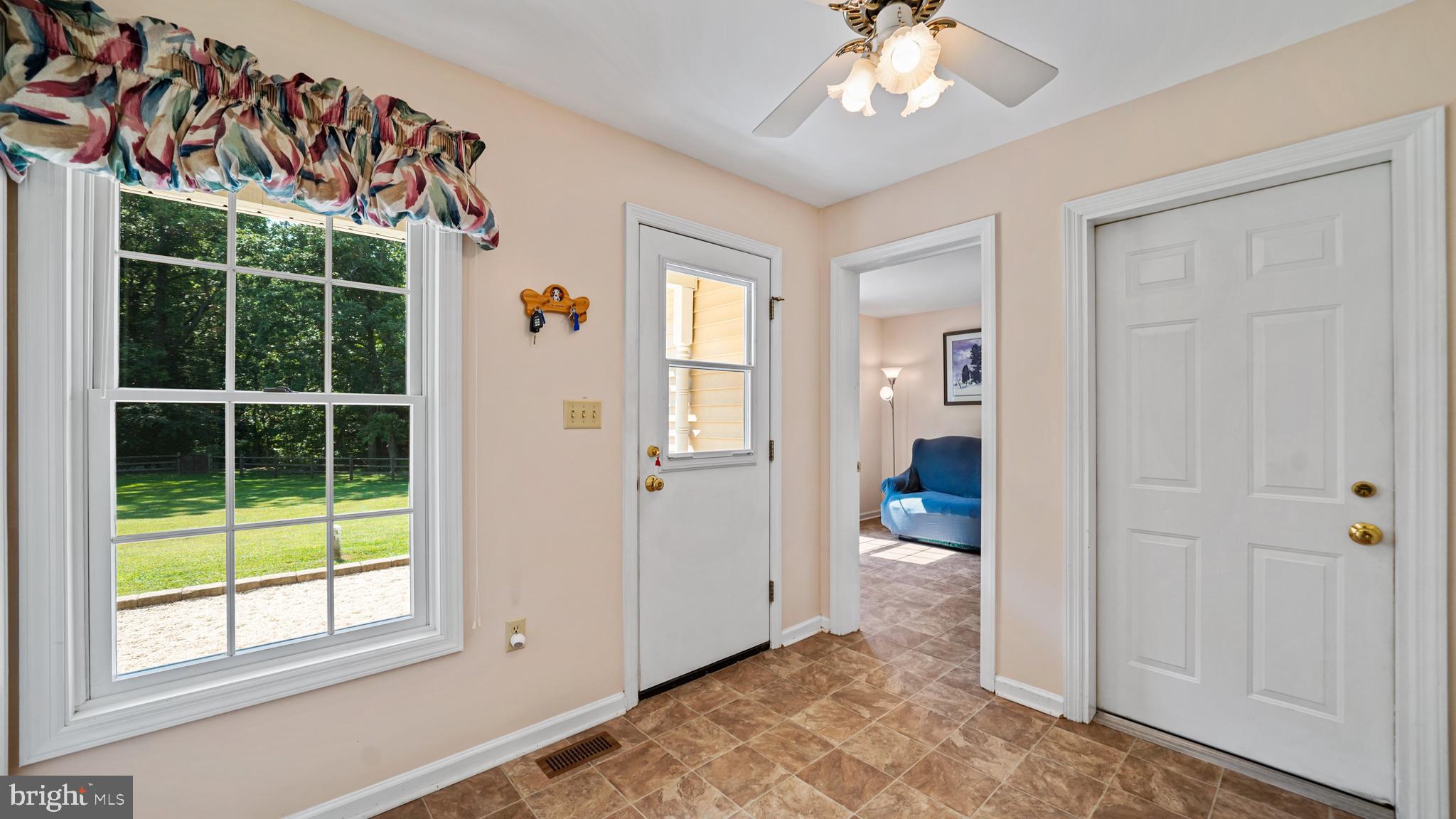 1181 Chelsea Road Aston, PA 19014 - Photo 24 of 40 Mudroom/Laundry Area off Garage