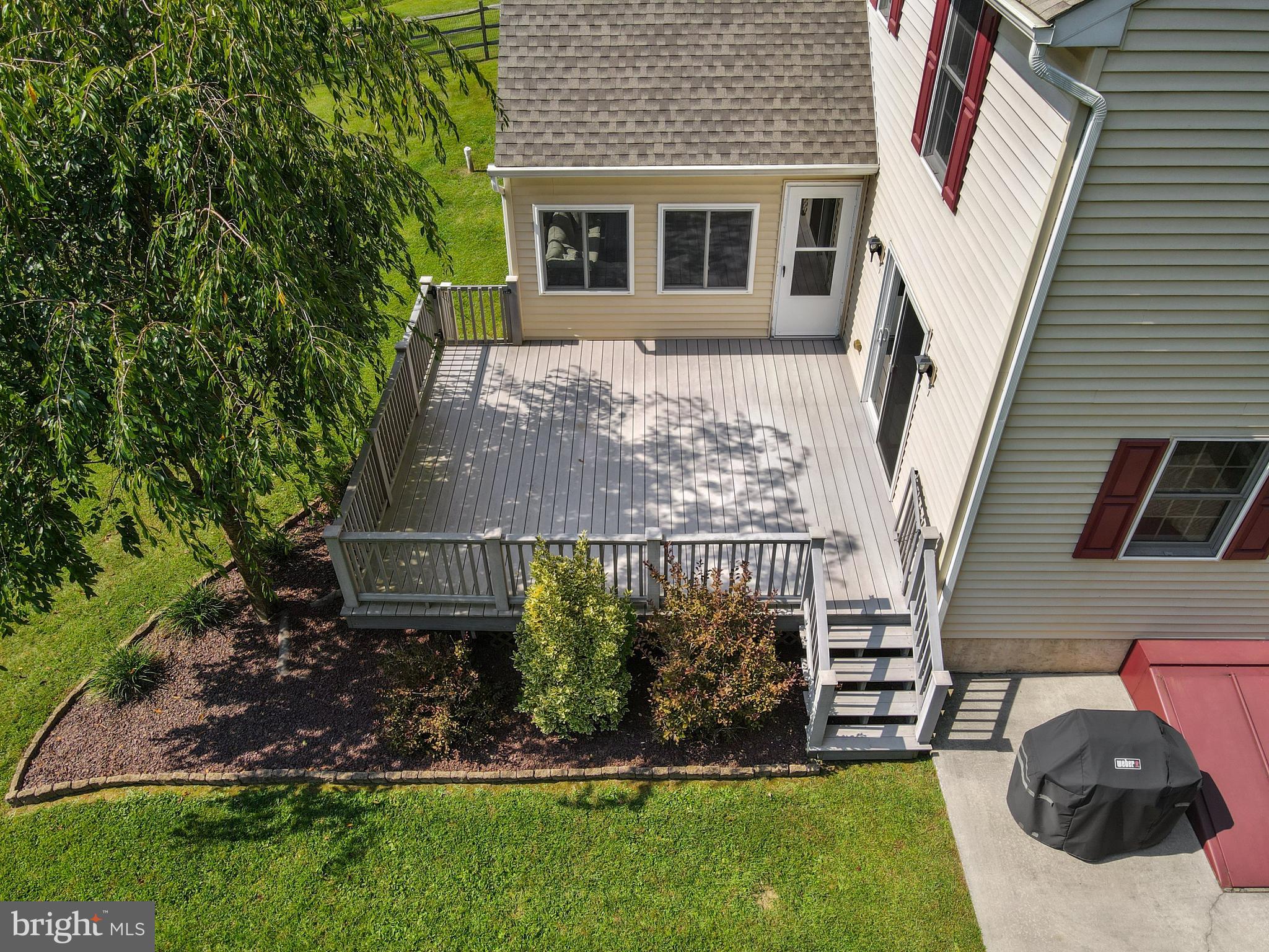 Spacious Deck