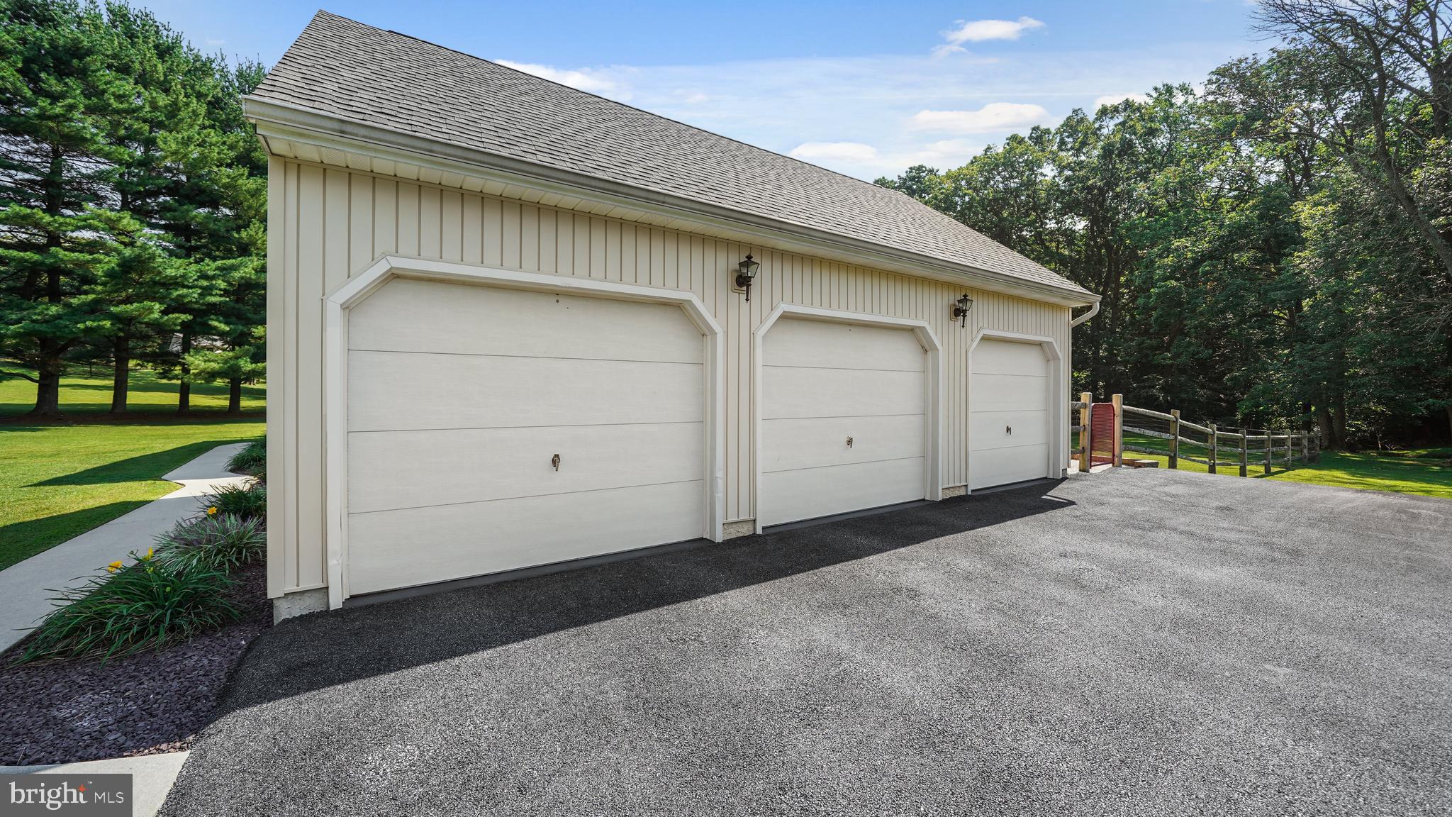 1181 Chelsea Road Aston, PA 19014 - Photo 9 of 40 3- Bay Garage - 2 Car and 3rd Bay for storage