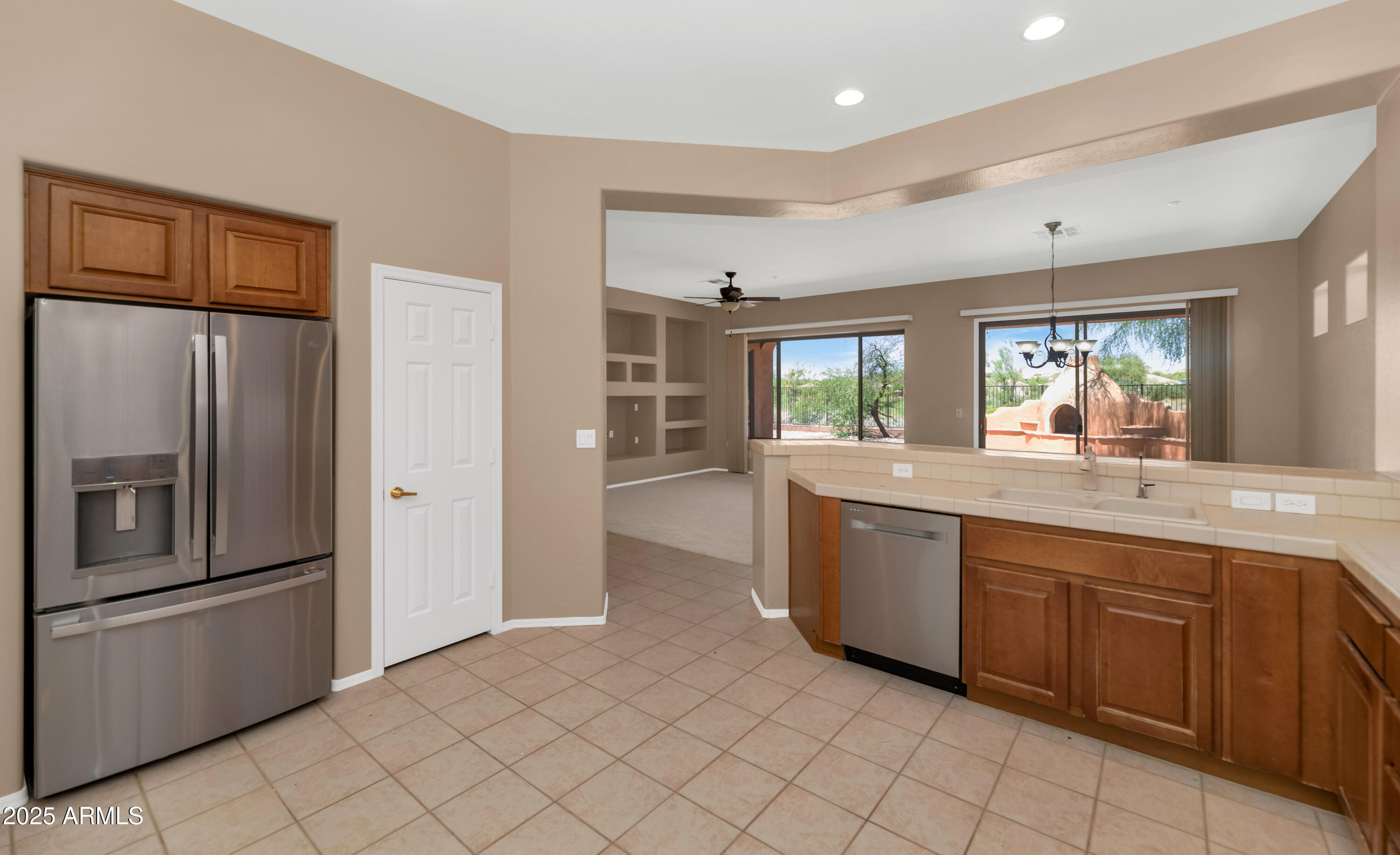 42122 North Anthem Springs Road Anthem, AZ 85086 - Photo 4 of 27 Kitchen 3