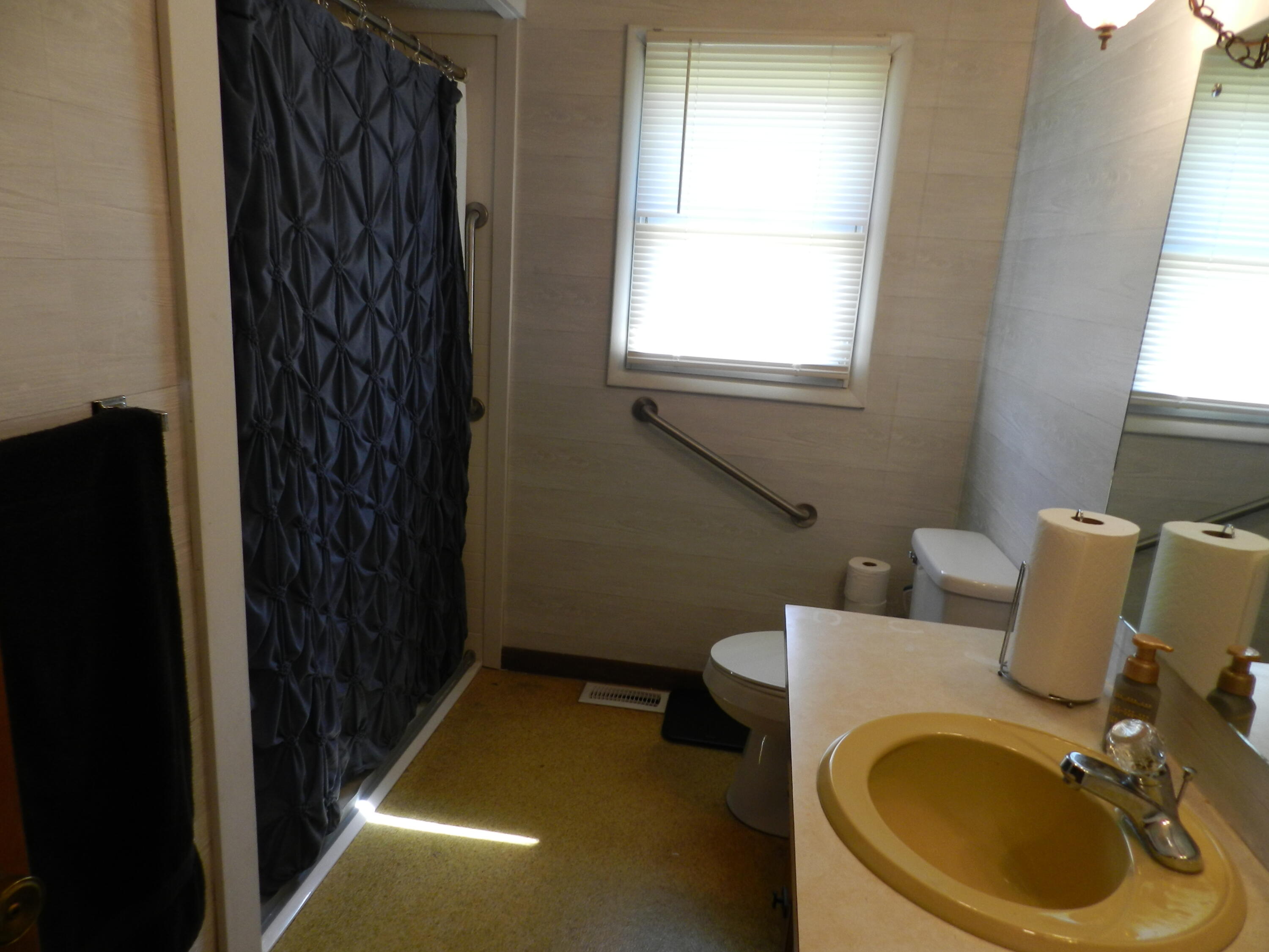 235 West Carters Valley Road Kingsport, TN 37665 - Photo 13 of 29 DSCN9498