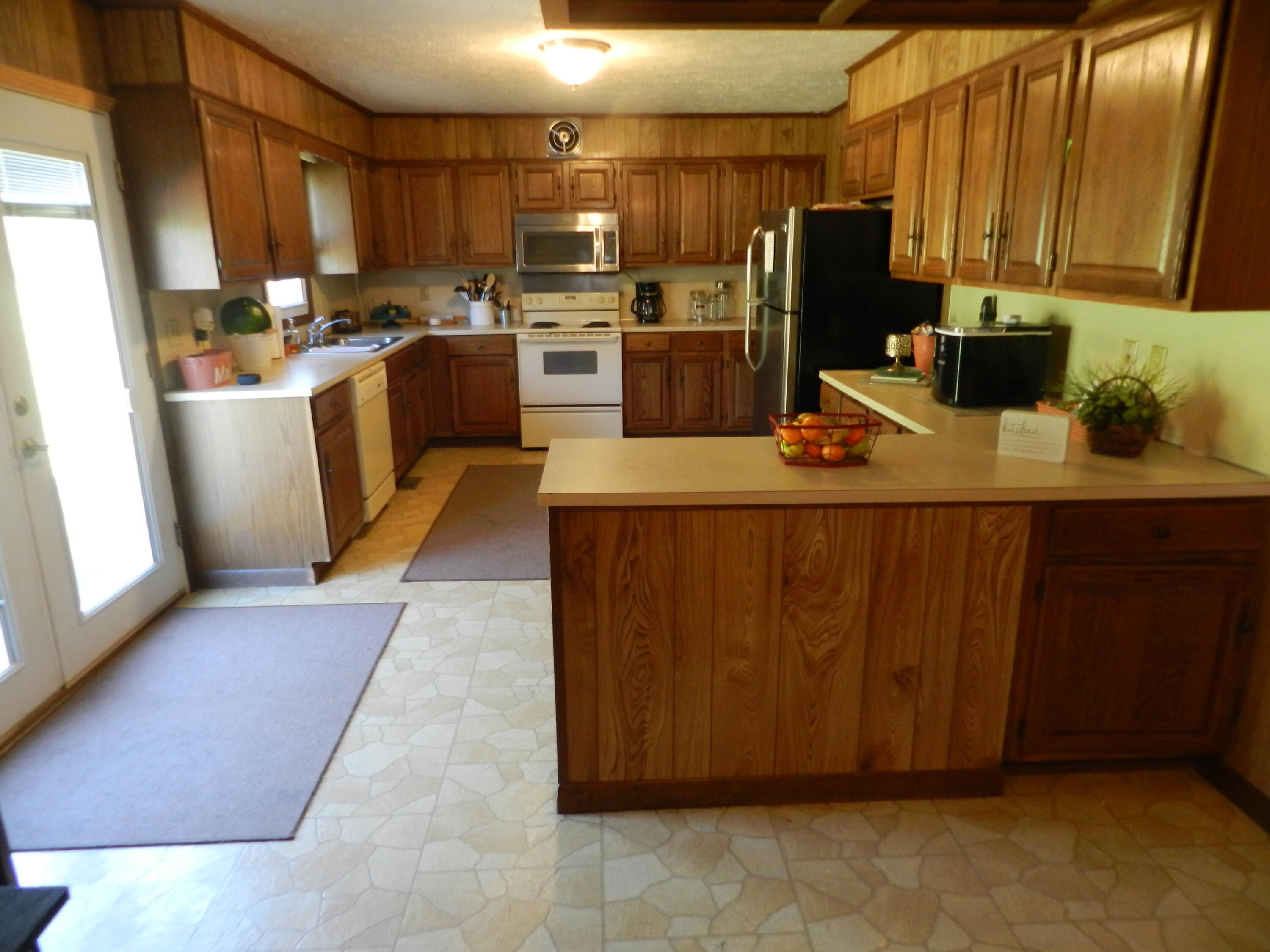 235 West Carters Valley Road Kingsport, TN 37665 - Photo 16 of 29 DSCN9501