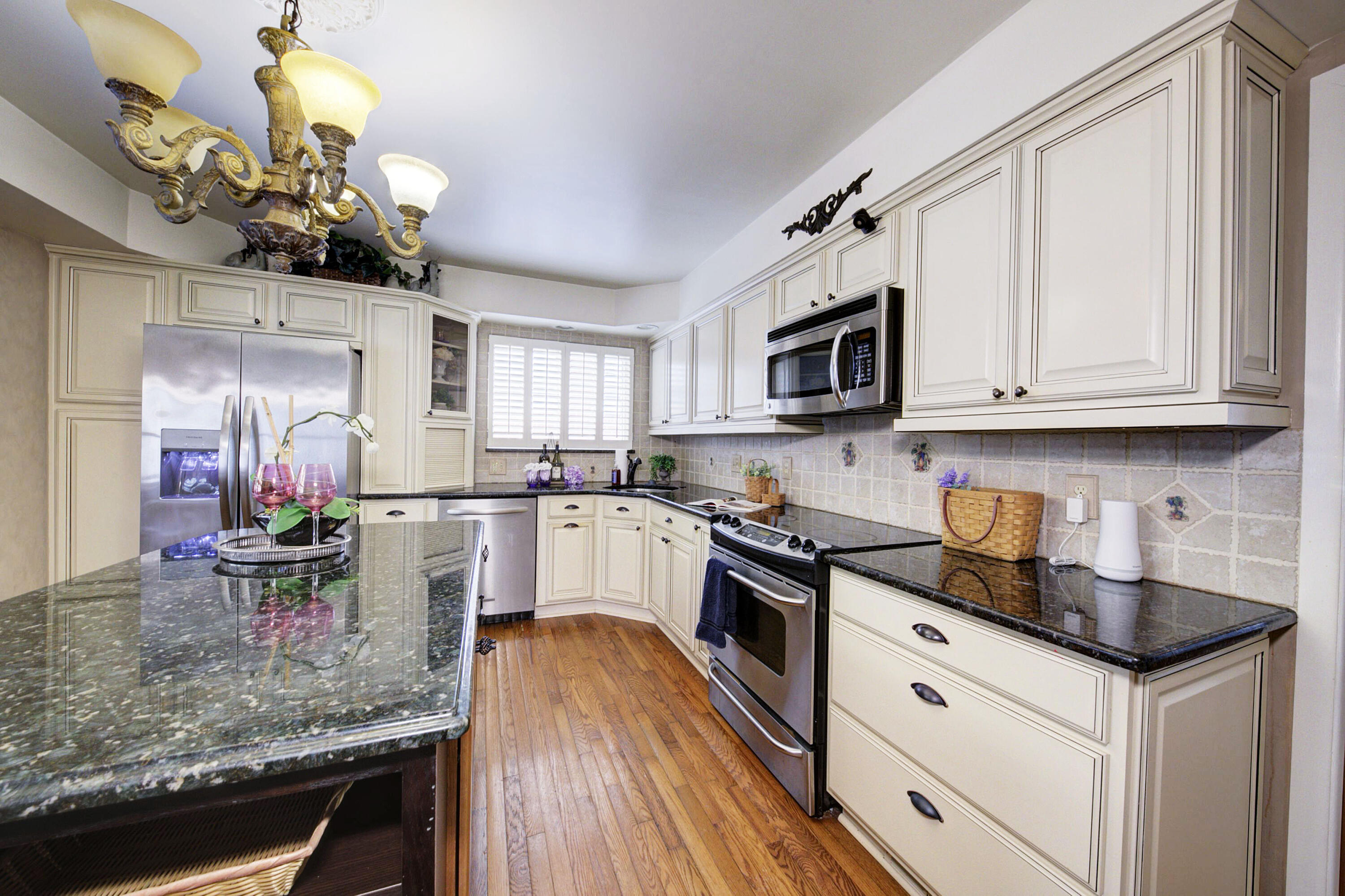 34617 Greentrees Road Sterling Heights, MI 48312 - Photo 13 of 54 IMG_9241_2_3