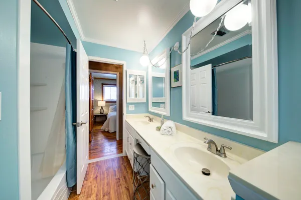 $287,350 | 34617 Greentrees Road, Sterling Heights, MI 48312