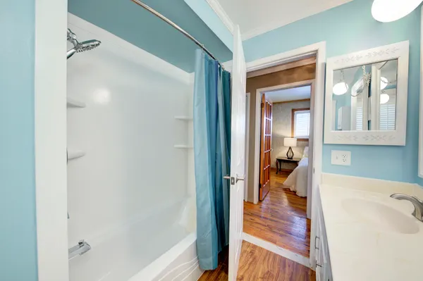 $287,350 | 34617 Greentrees Road, Sterling Heights, MI 48312