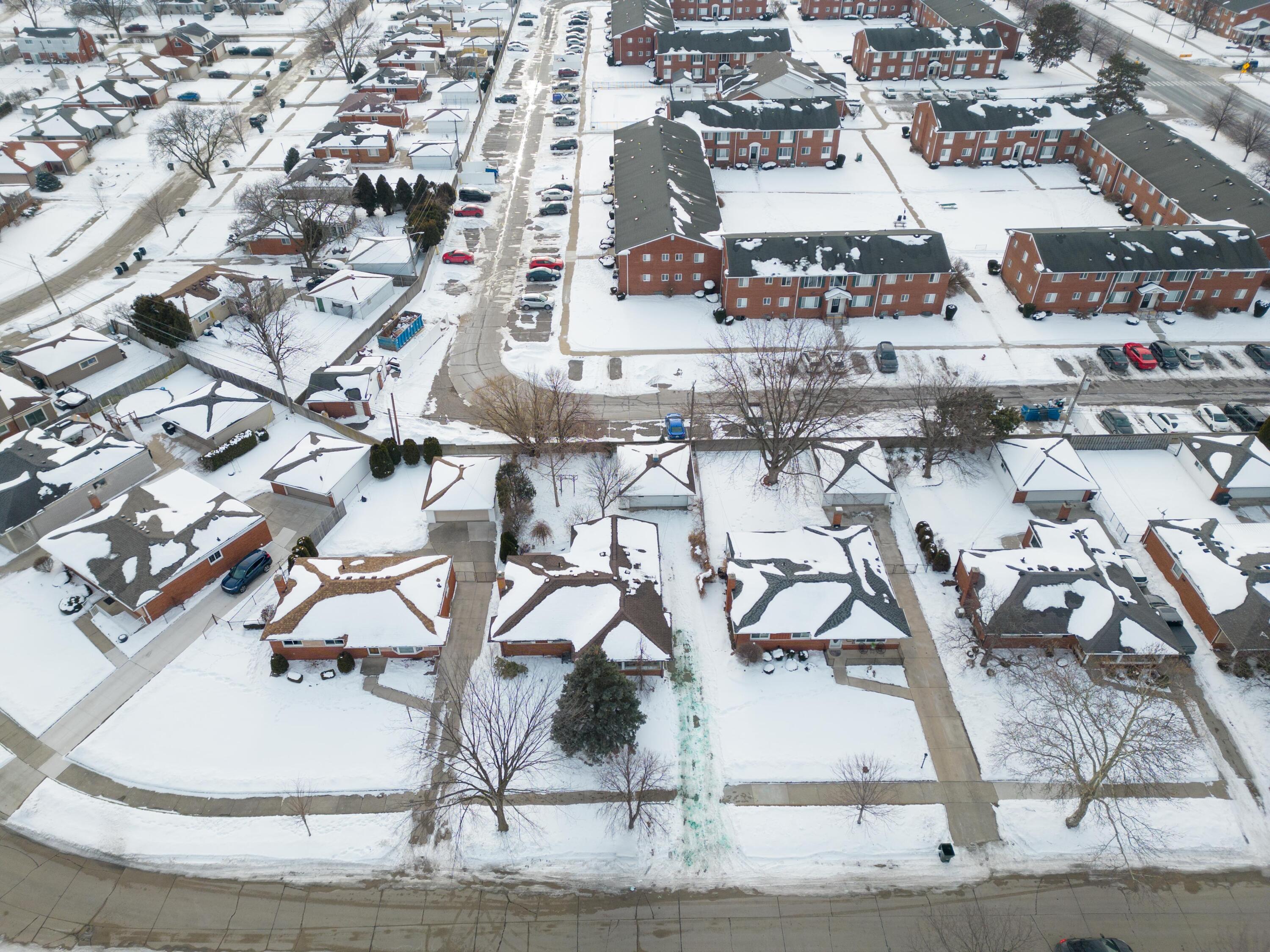 34617 Greentrees Road Sterling Heights, MI 48312 - Photo 49 of 54 DJI_0514