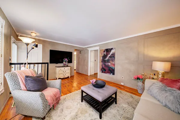 $287,350 | 34617 Greentrees Road, Sterling Heights, MI 48312