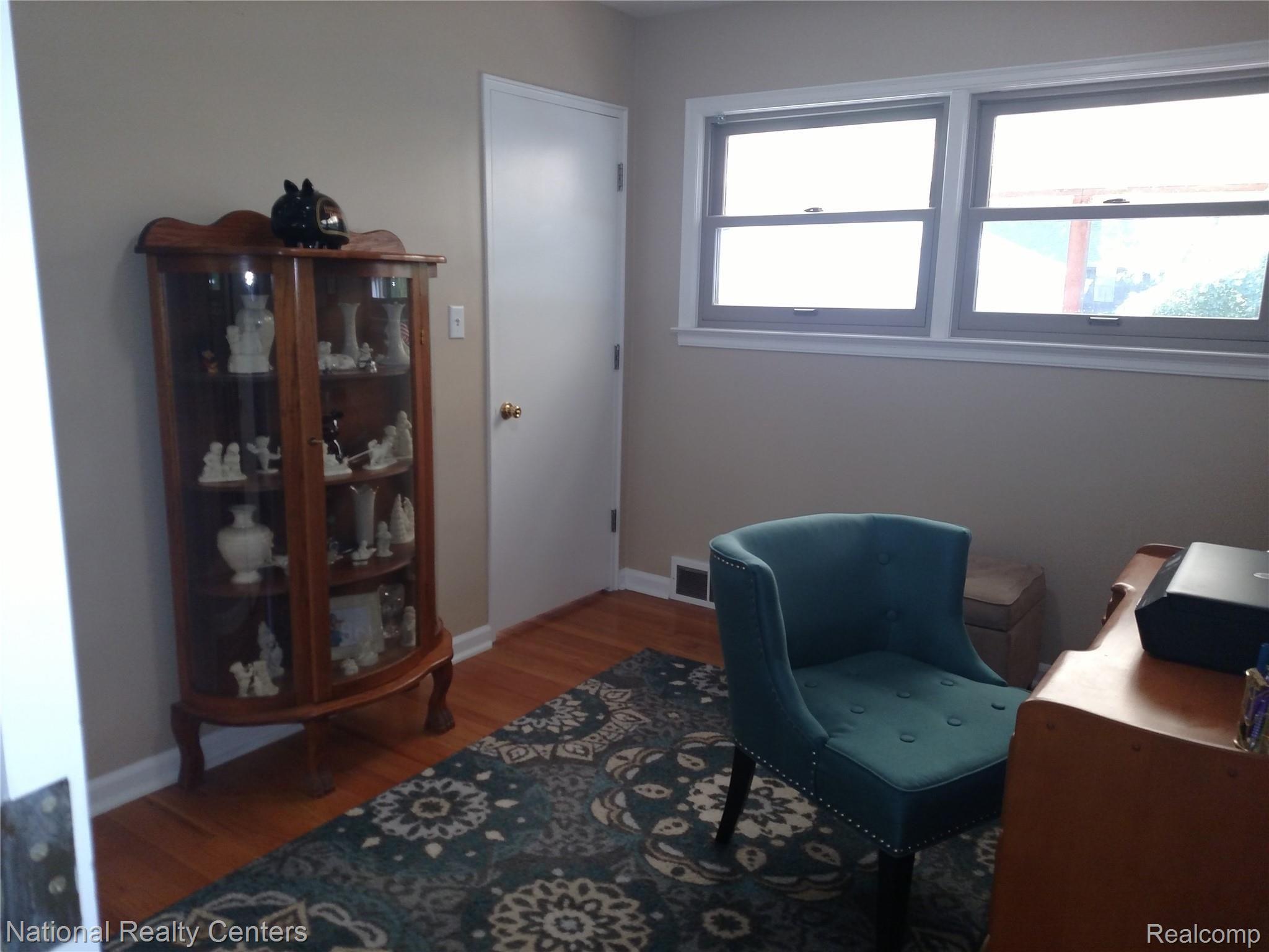 211 Normandy Road Royal Oak, MI 48073 - Photo 14 of 23 Bedroom 3, currently used as office, dual entry from hall and rear landing