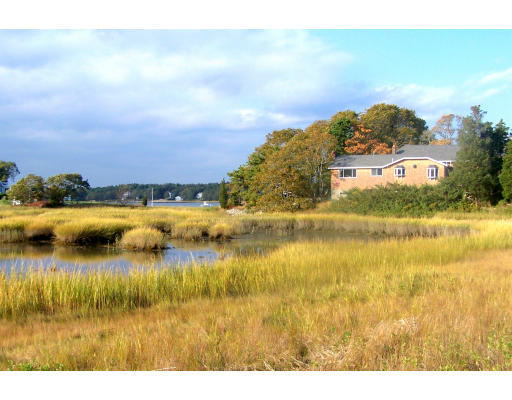 22 Over Jordan Road Wareham, MA 02571 - Photo 2 of 22