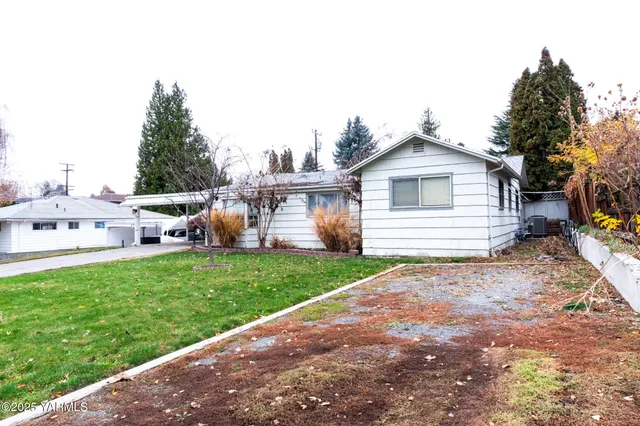 $359,500 | 806 South 30th Avenue, Yakima, WA 98902