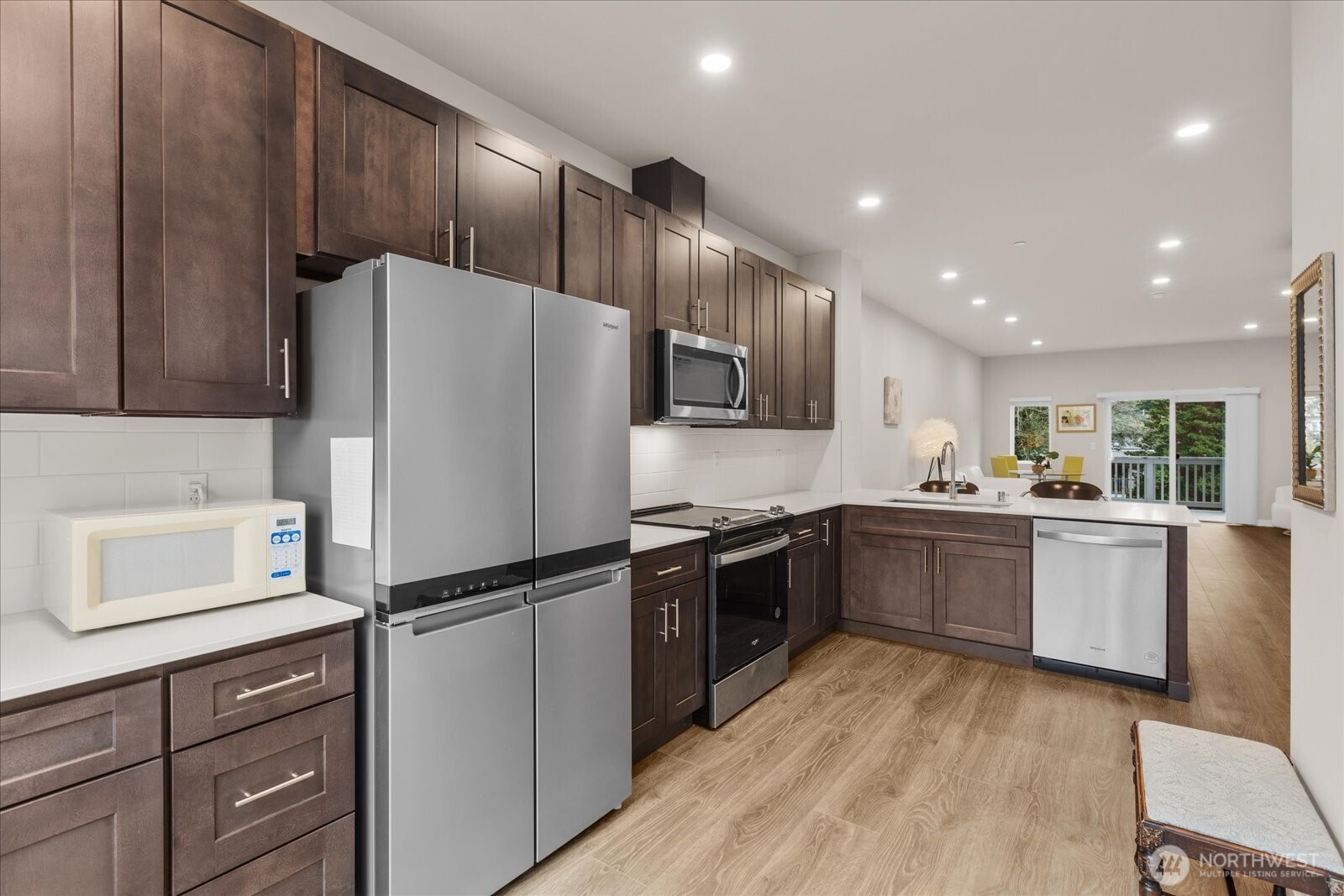 23413 Edmonds Way, Unit A2 Edmonds, WA 98026 - Photo 12 of 40