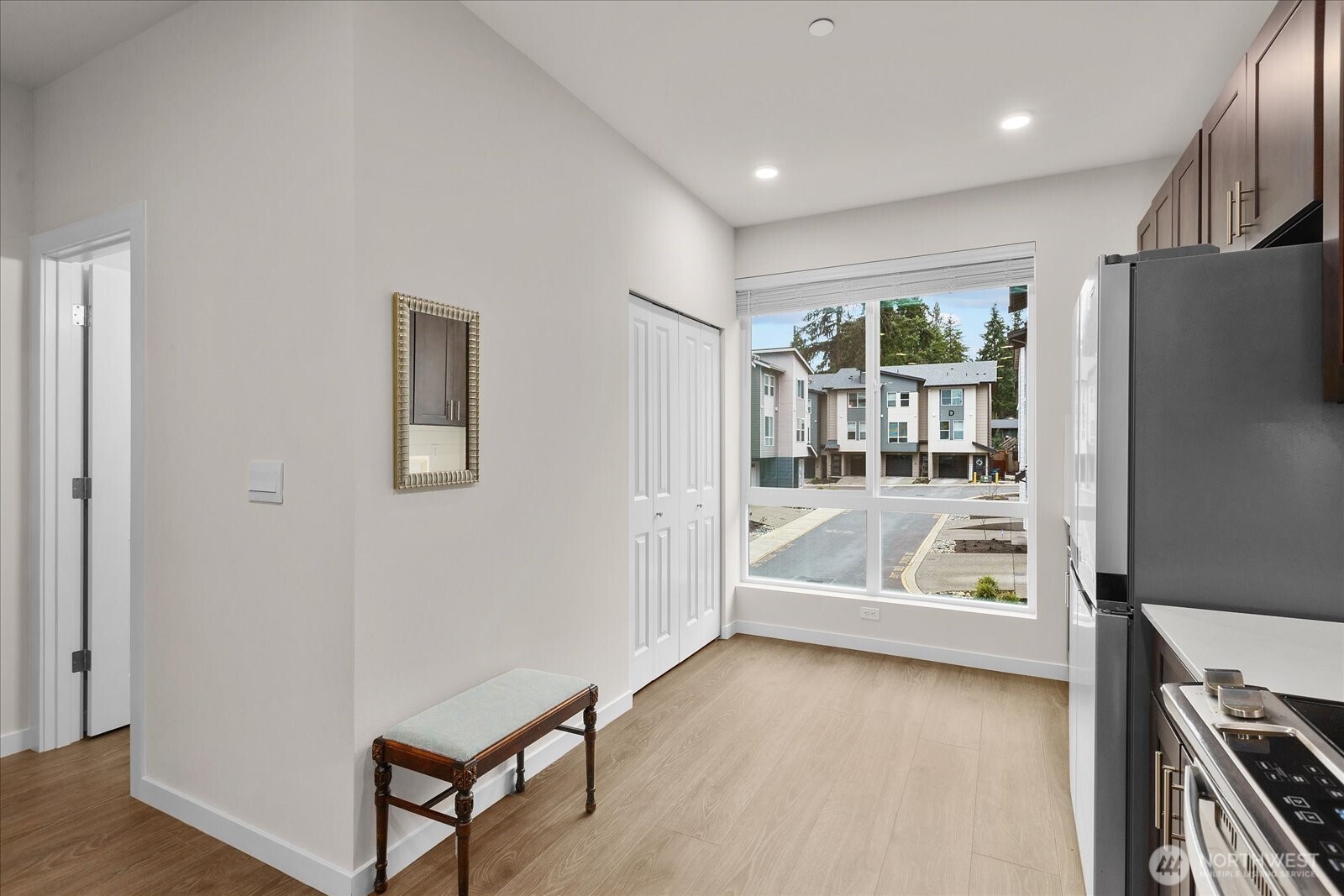 23413 Edmonds Way, Unit A2 Edmonds, WA 98026 - Photo 13 of 40