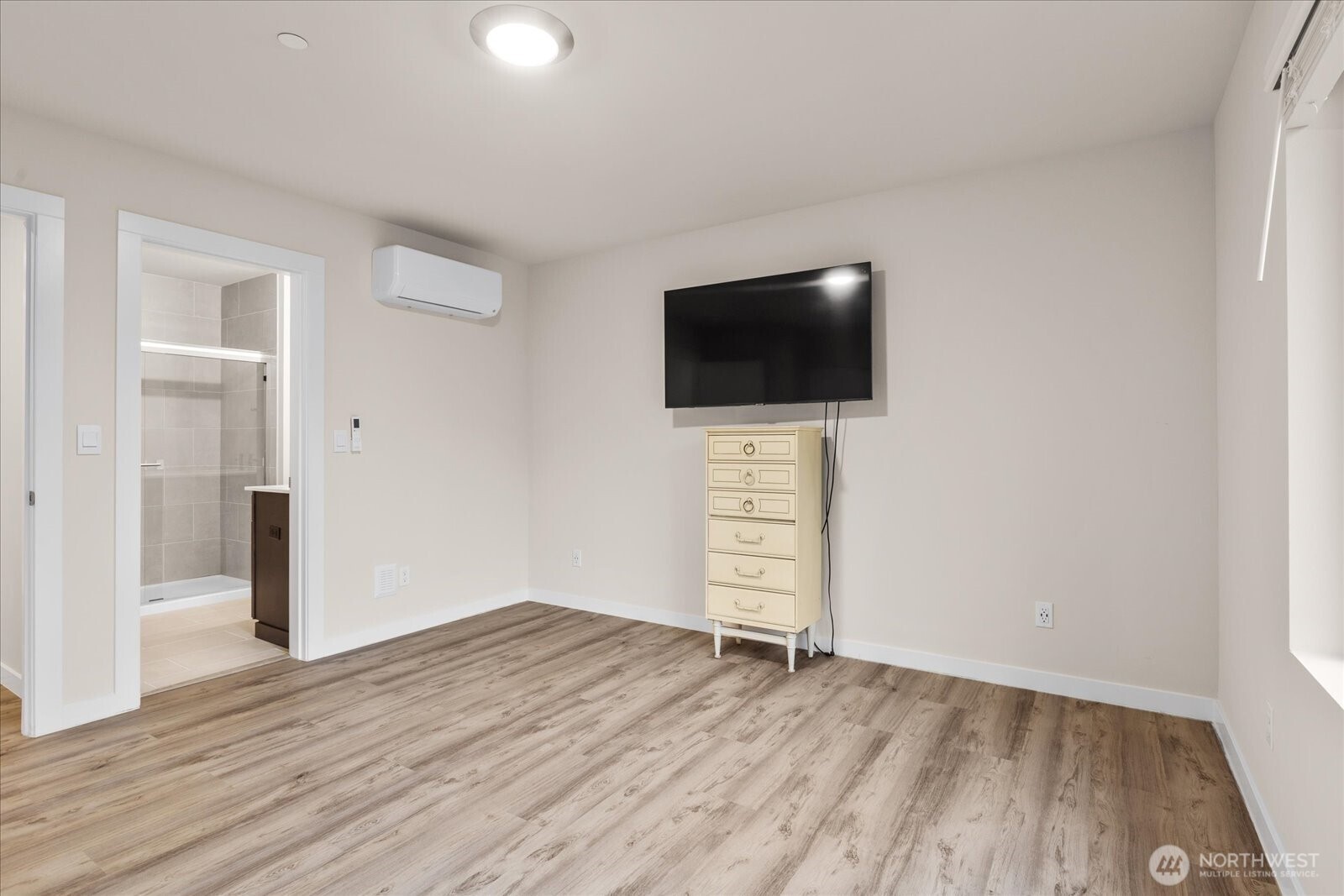 23413 Edmonds Way, Unit A2 Edmonds, WA 98026 - Photo 18 of 40