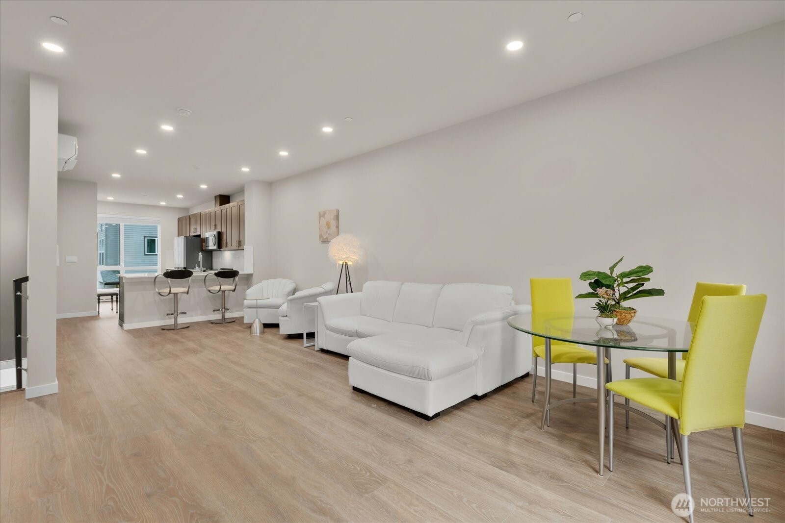 23413 Edmonds Way, Unit A2 Edmonds, WA 98026 - Photo 4 of 40