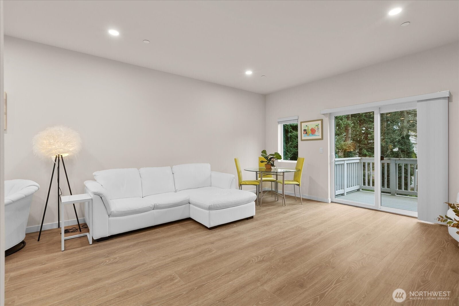 23413 Edmonds Way, Unit A2 Edmonds, WA 98026 - Photo 6 of 40