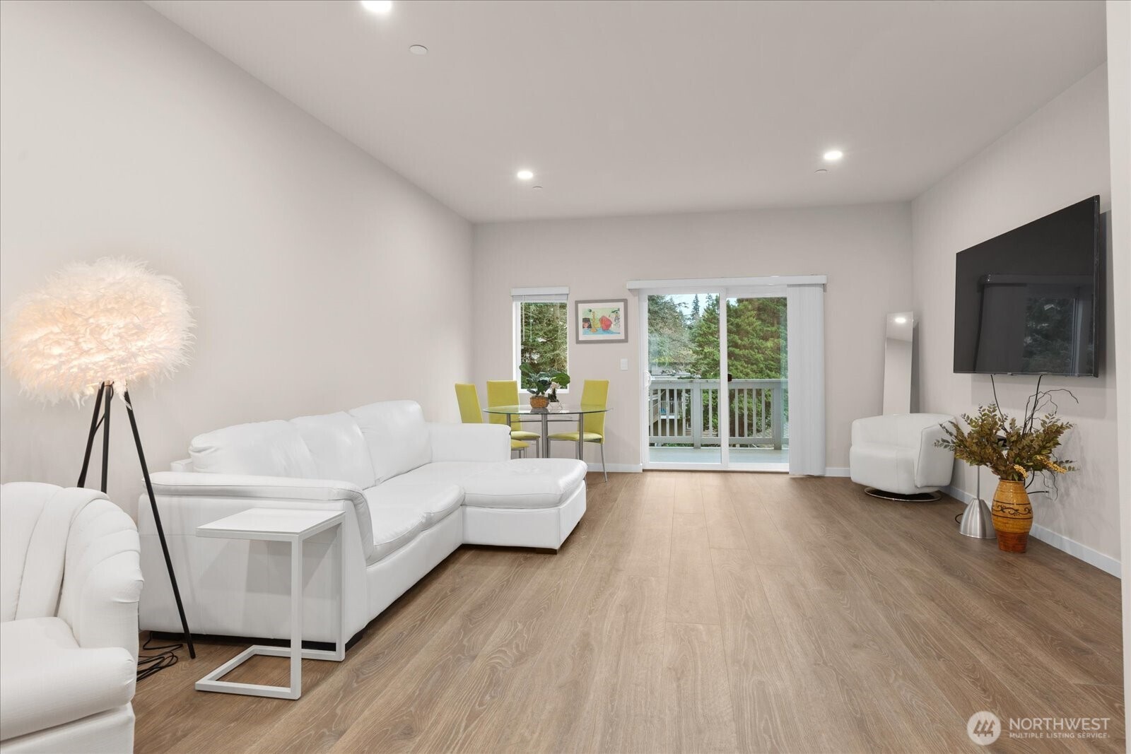 23413 Edmonds Way, Unit A2 Edmonds, WA 98026 - Photo 7 of 40