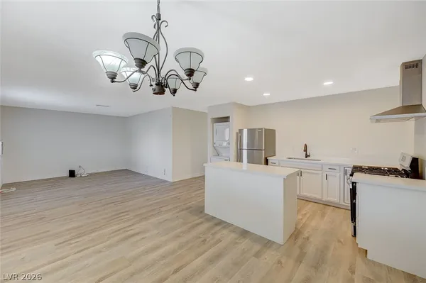 $1,800 | 893 West Bartlett Avenue, Las Vegas, NV 89106