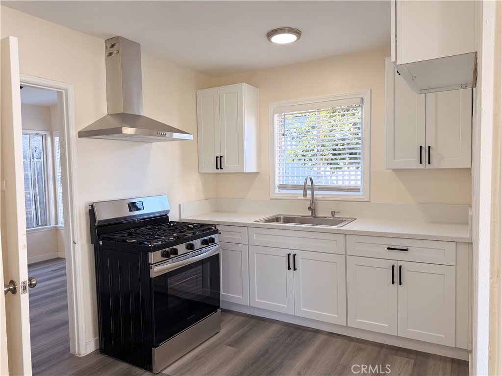 4508 Linsley Street Compton, CA 90221 - Photo 3 of 5 kitchen