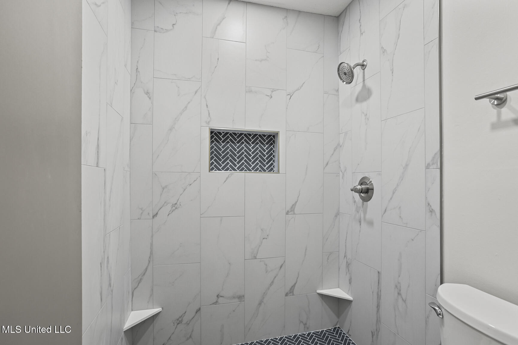 210 Haddon Circle Brandon, MS 39047 - Photo 18 of 33 210 Haddon Cir-19