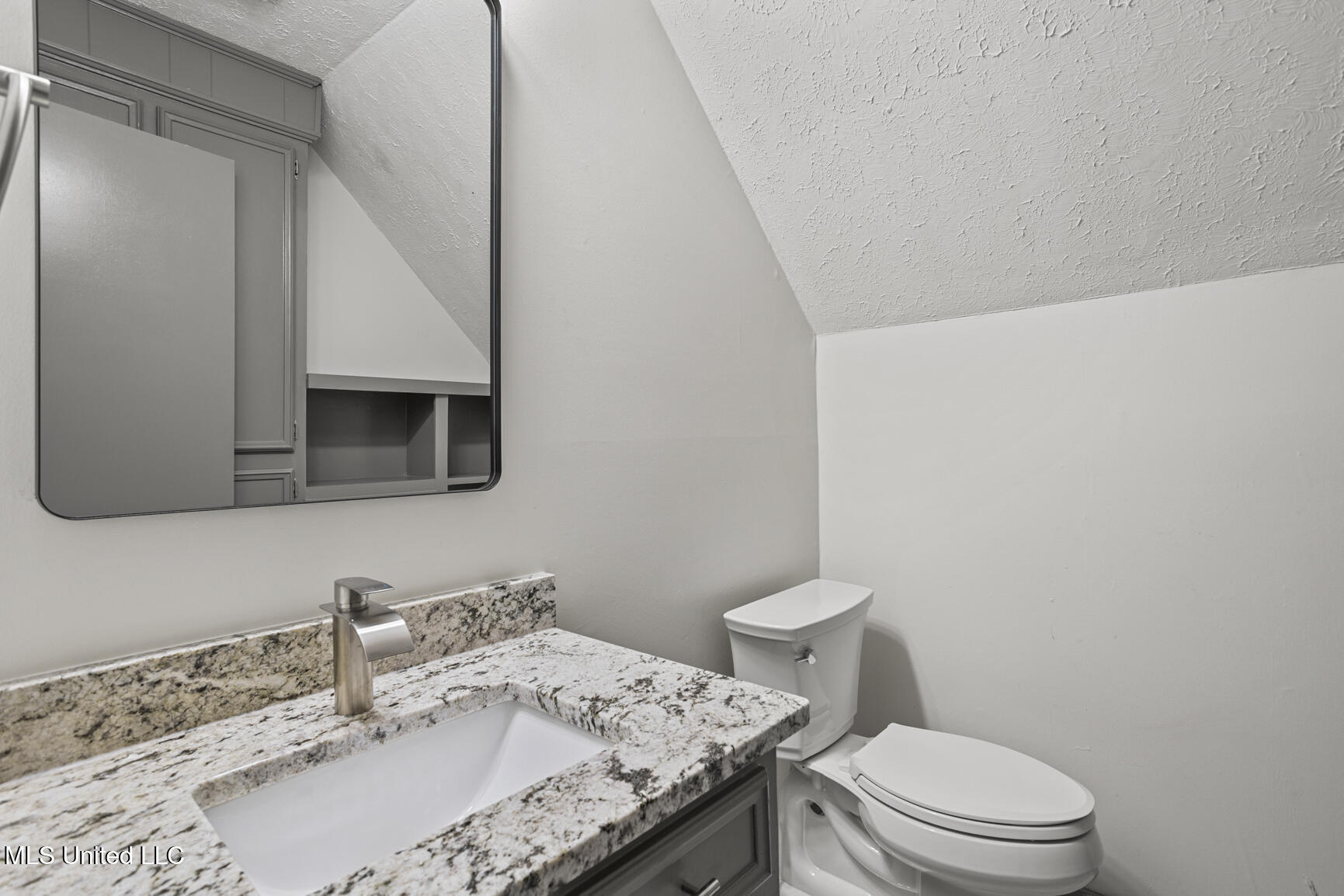 210 Haddon Circle Brandon, MS 39047 - Photo 23 of 33 210 Haddon Cir-24