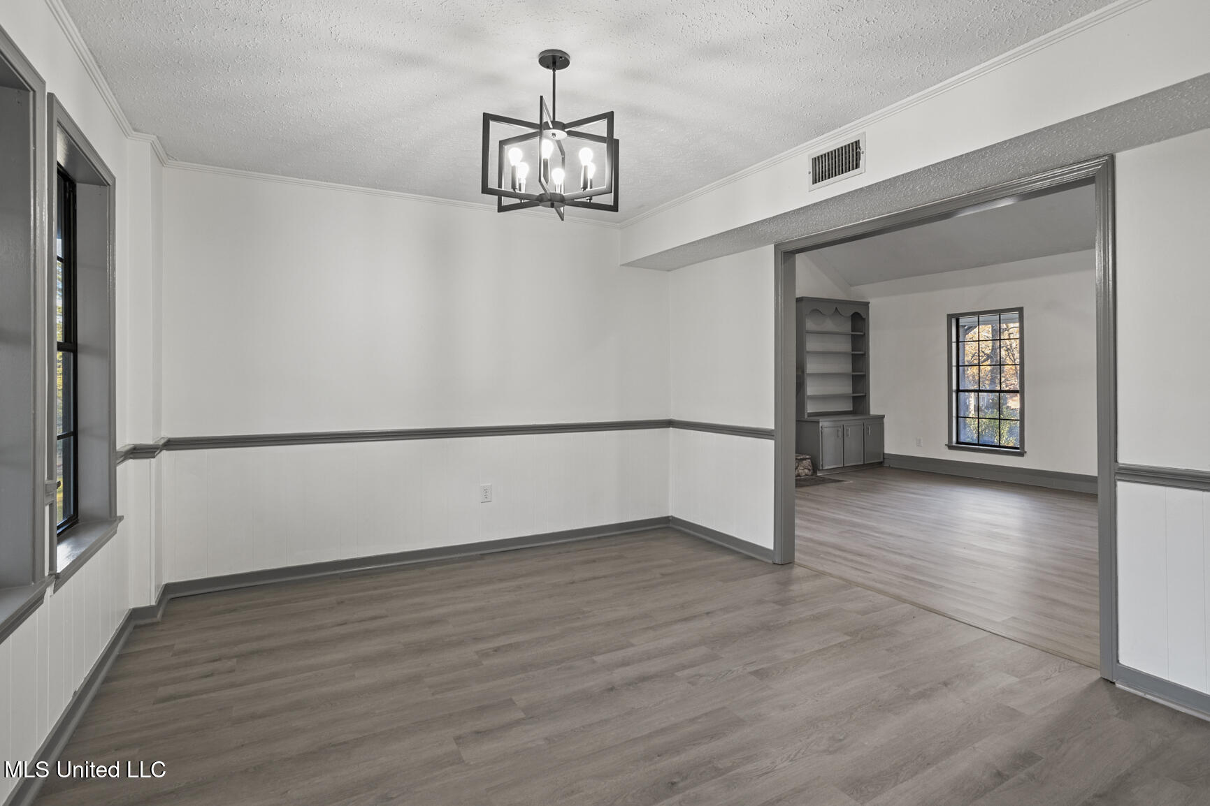 210 Haddon Circle Brandon, MS 39047 - Photo 9 of 33 210 Haddon Cir-11