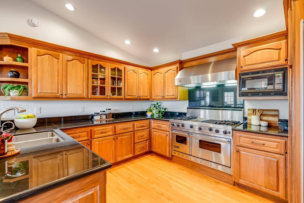 7 Clubhouse Road Santa Cruz, CA 95060 - Photo 25 of 71 Gallery Image 25