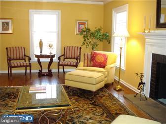 803 Nathan Hale Road Berwyn, PA 19312 - Photo 8 of 12 Living Room