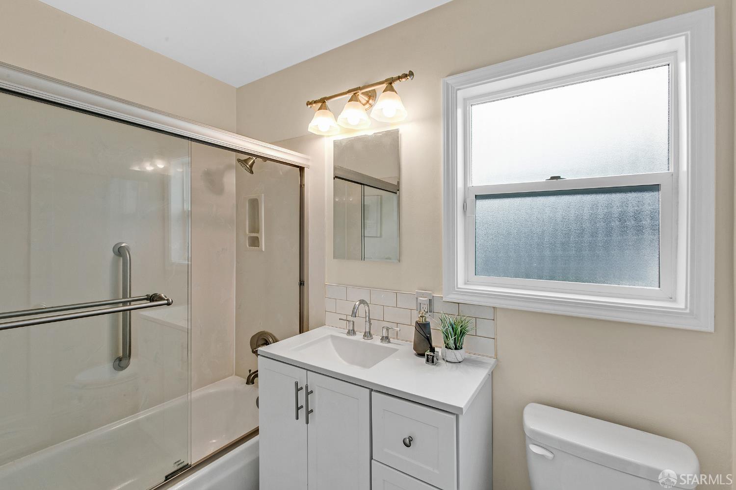 2230 Romey Lane Hayward, CA 94541 - Photo 20 of 33