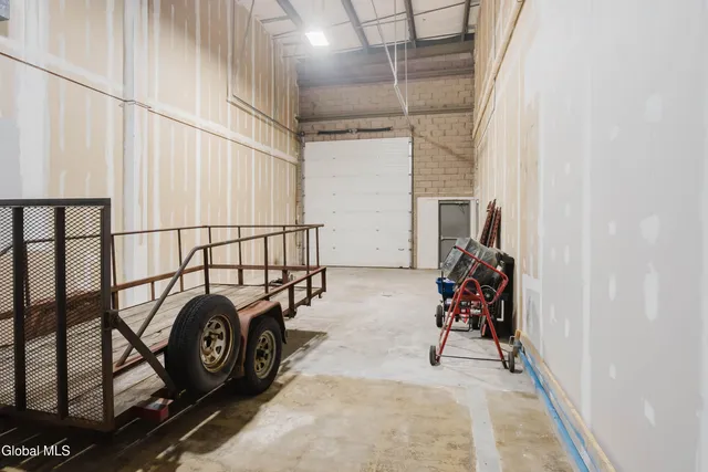 $1,850 | 5 Walker Way, Colonie, NY 12205