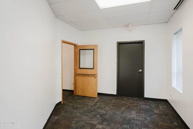 $1,850 | 5 Walker Way, Colonie, NY 12205