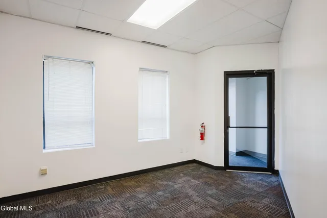 $1,850 | 5 Walker Way, Colonie, NY 12205