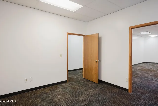 $1,850 | 5 Walker Way, Colonie, NY 12205