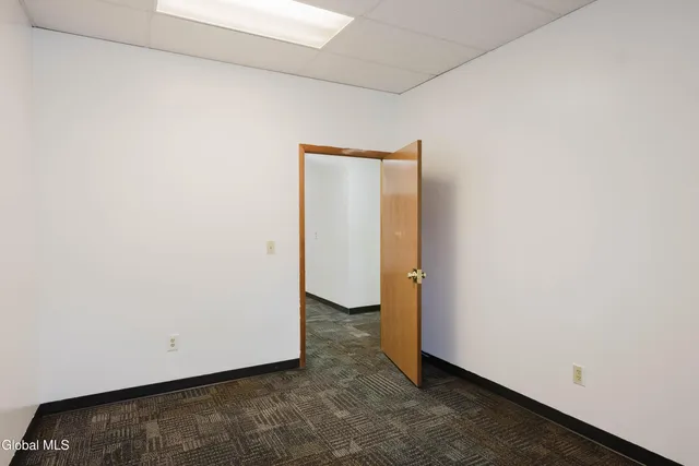 $1,850 | 5 Walker Way, Colonie, NY 12205