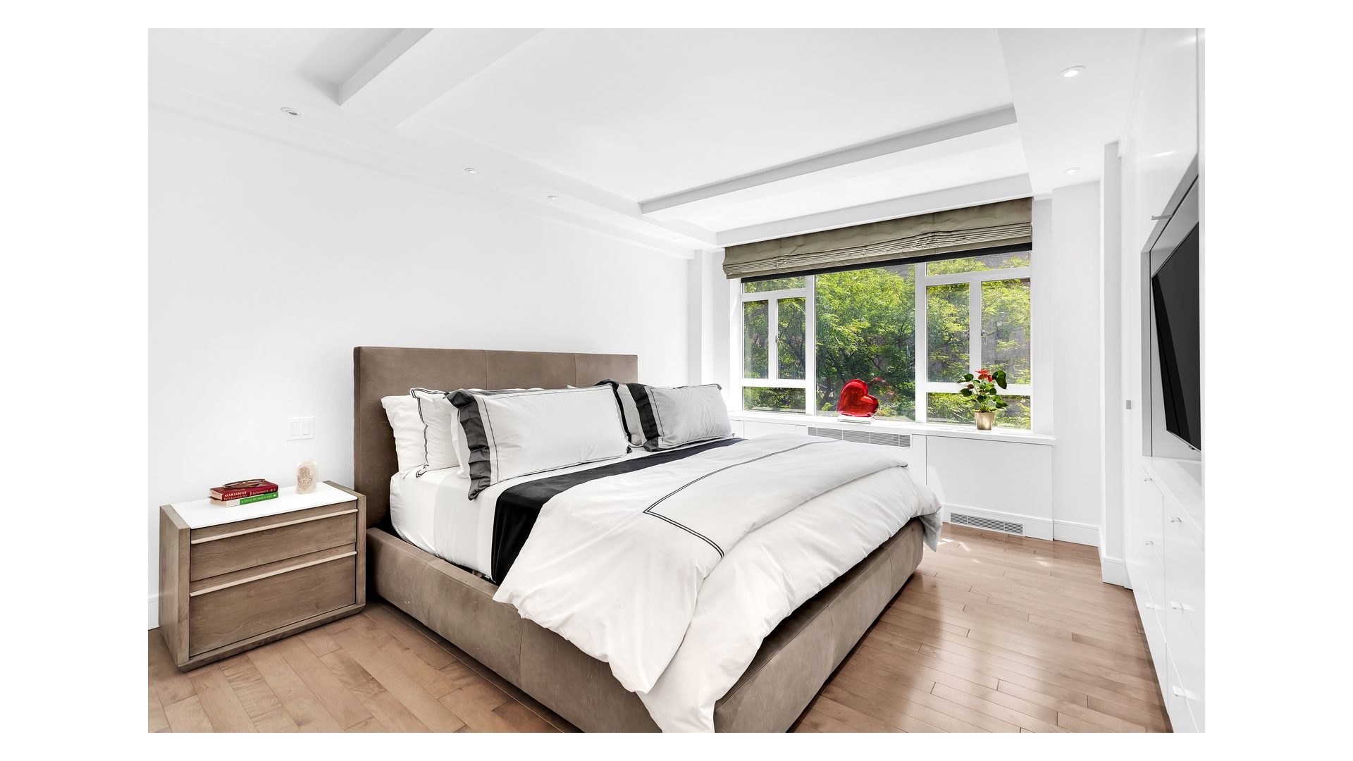 750 Park Avenue, Unit 4B Manhattan, NY 10021 - Photo 4 of 8